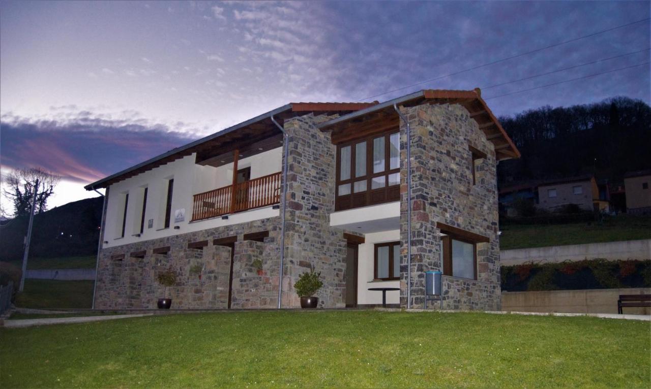 Apartamentos Rurales Penon Blanco Penerudes Kültér fotó